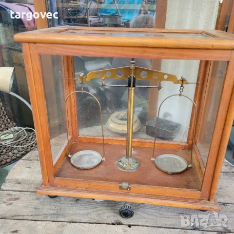 българска аналитична везна