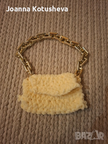 Плетена чантичка