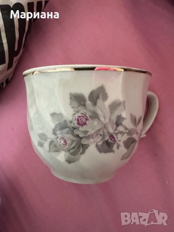 Продавам нов порцеланов сервиз за чай