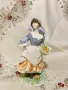 порцеланова статуетка , снимка 1