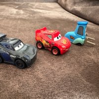 Маккуин, Колите мини Mattel, снимка 2 - Коли, камиони, мотори, писти - 44227569