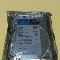 Хард диск 8TB Seagate SkyHawk Surveliance чисто нов, снимка 1 - Твърди дискове - 41826037