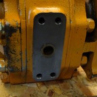 Хидравлична помпа за булдозер Komatsu Hydraulic pump for Bulldozer D85C-1/D155A-1, снимка 4 - Резервни части за машини - 42364775