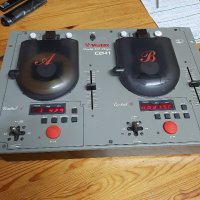 DOOBLE CD PLAYER "VESTAX" CD-11, ВТОРОТО ГНЕЗДО НЕ РАБОТИ, снимка 1 - Аудиосистеми - 44198409