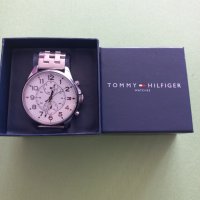 Часовник Tommy Hilfinger , снимка 1 - Дамски - 42399705