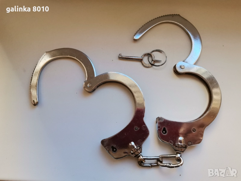 Стари белезници, снимка 1