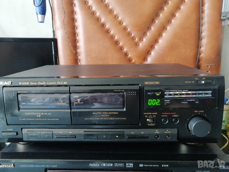 Двукасетъчен дек TEAC W-600R, снимка 1