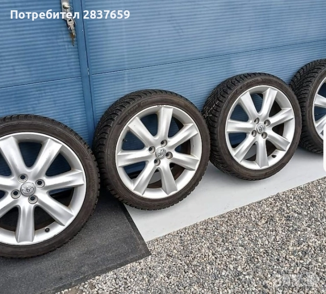 17 цола 4х100-за Тойота-Зимни гуми 205/45/17- дот 2022, снимка 1