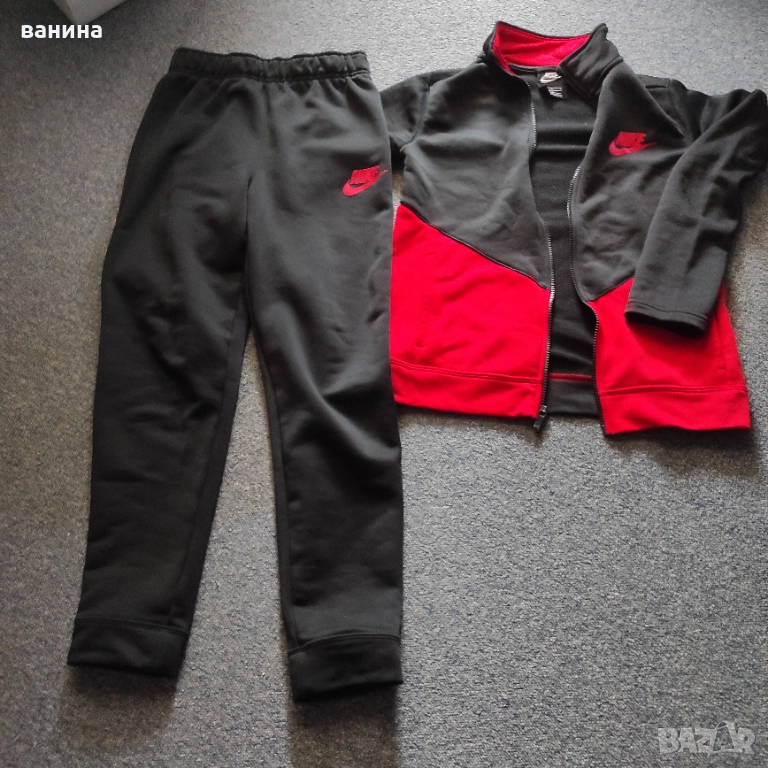 Оригинален спортен екип на nike 147 158, снимка 1