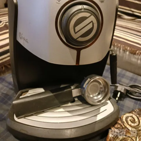 Еспресо машина Saeco Nina - използвана, снимка 2 - Кафемашини - 49669034