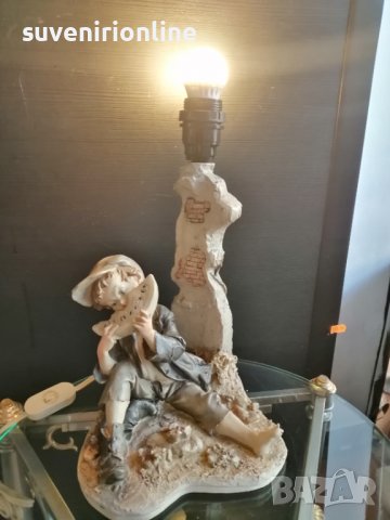 Стара декоративна статуетка лампа, снимка 2 - Настолни лампи - 39999291