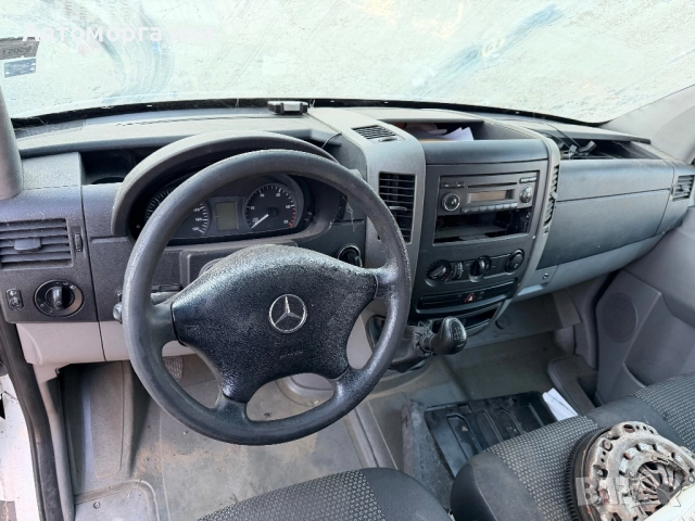 Мерцедес спринтер 313 2.2 дизел 6 степана кутия само на части, снимка 7 - Части - 52256452