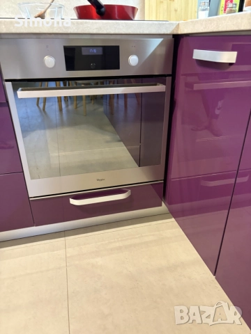 Продавам фурна за вграждане Whirlpool AKP 745 IX (Инокс) с пиролиза