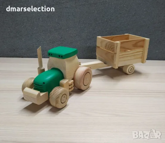 Декоративен дървен трактор с ремарке DMAR 332M5, снимка 2 - Колекции - 56056998