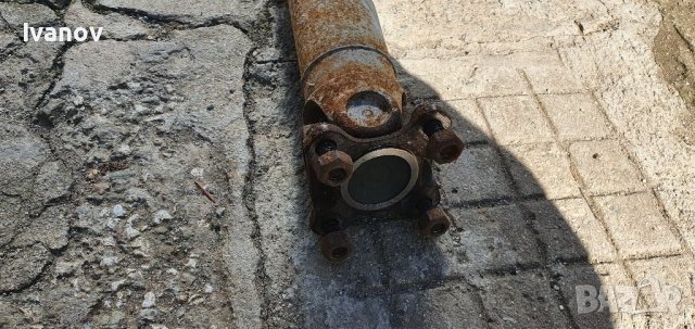 Кардан за бмв е30 320i м20б20 ръчни скорости  5 степенна кутия 26111226067 , снимка 5 - Части - 40138836