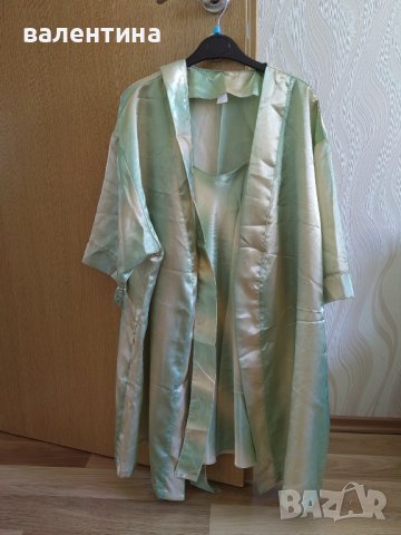 Сатетен комплект - нощница и халат