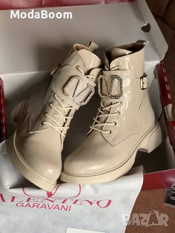Valentino дамски боти , снимка 3 - Дамски боти - 48452589