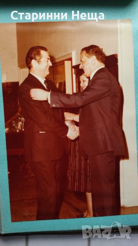РЕДКАЖ!! НРБ Голям  стар луксозен албум със стари снимки на министри , снимка 9 - Колекции - 44570020