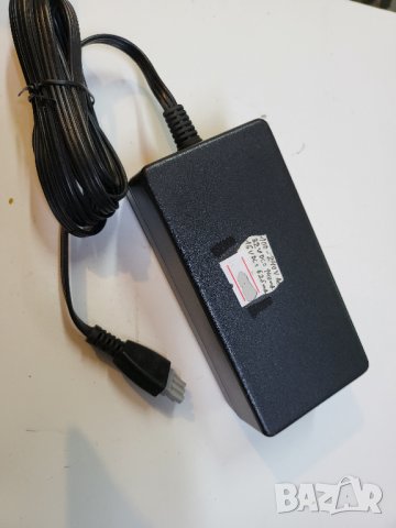 захранващ адаптер, Захранване 32 волта 0,9 ампера  и  16 волта 0,625 ампера