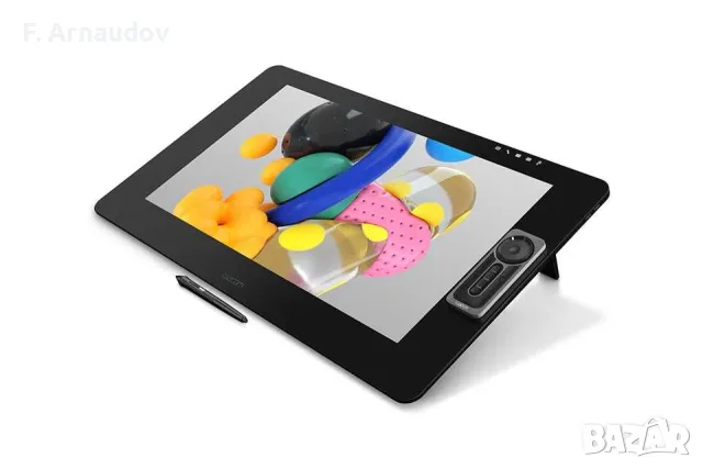 Wacom Cintiq Pro 24 4K + Flex Arm + Loupedeck CT – практически нов професионален комплект, снимка 2 - Монитори - 55725093