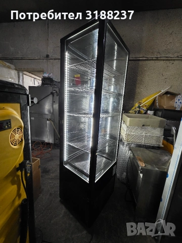 Сладкарска хладилна витрина с осветление