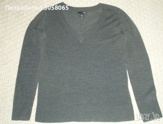 Сива блуза H&M с V - образно деколте, снимка 3 - Блузи с дълъг ръкав и пуловери - 36333870