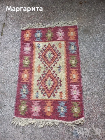 Малки килимчета тип чипровски , снимка 4 - Килими - 50962455