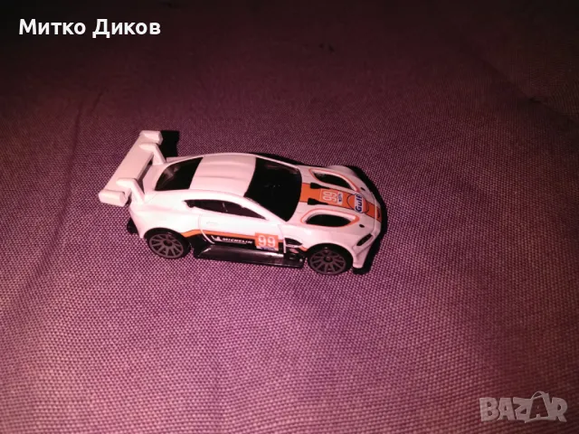 Aston Martin Vantage GE Hotweels маркова метална количка нова 1:64, снимка 5 - Колекции - 48453030