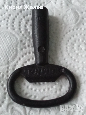 Ключ за стенен часовник 53354, снимка 3 - Антикварни и старинни предмети - 53137563