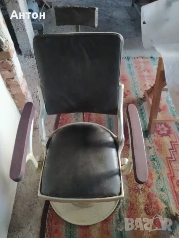 Ретро бръснарски стол