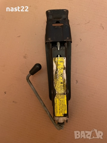 Оригинален крик Фолксваген Голф 5,vw golf 5, снимка 2 - Части - 52672933