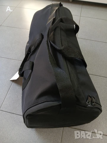 спортна чанта Calvin Klein , снимка 2 - Чанти - 50752523