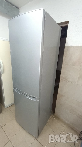 Хладилник с фризер АEG А++, снимка 3 - Хладилници - 52800490