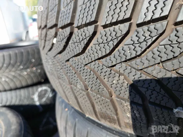 Зимни гуми NEXEN 205/50/17, снимка 2 - Гуми и джанти - 48317200