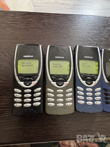 Nokia 8210 Black Green Blue, снимка 2 - Nokia - 55790721