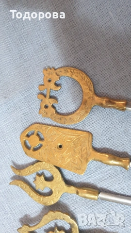 Стоманени шишове за барбекю с месингови накрайници с маркировки-орнаменти - 6 броя, снимка 4 - Антикварни и старинни предмети - 53053139