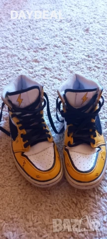 Nike Pikachu, Найк Пикачу, снимка 2 - Маратонки - 51385310