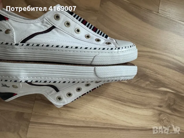 Дамски маратонки Nike 38 номер, снимка 9 - Маратонки - 55890288