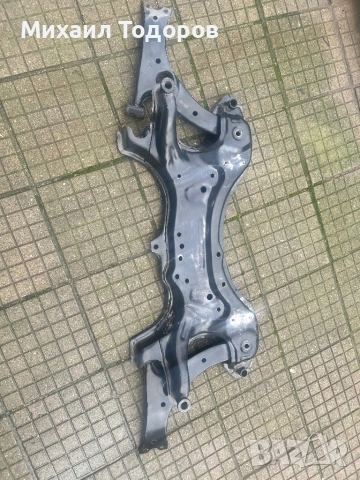 Преден мост Тойота корола версо 2004-2009