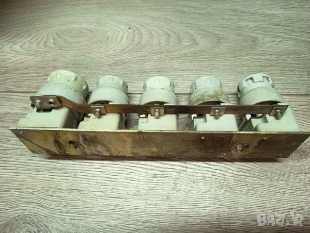 Бакелитов капак за апартаментно табло от соца, снимка 4 - Друга електроника - 53155624