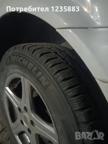 Зимни бусови гуми Michelin 