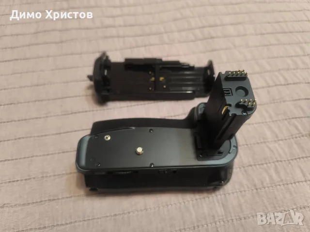 Продавам тяло Canon EOS 6D (WG) + грип, 2 батерии, кутия, зарядно, снимка 13 - Фотоапарати - 56004983