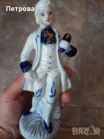 Порцеланова фигура на млад благородник, снимка 4 - Декорация за дома - 51924048