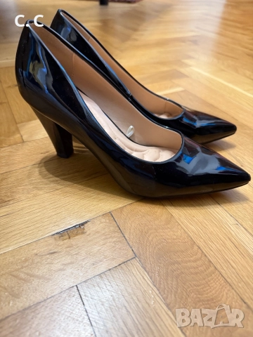 Дамски лачени обувки на ток 37 номер, снимка 3 - Дамски обувки на ток - 52652781