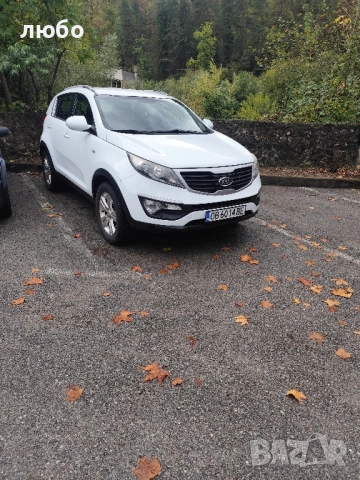 Киа Спортидж 2.0 crdi, снимка 2 - Автомобили и джипове - 51997958