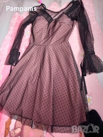 Рокля с дантела в телесен цвят(пепел от рози)