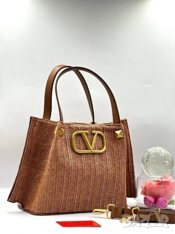 чанти valentino garavani , снимка 18 - Чанти - 51303477