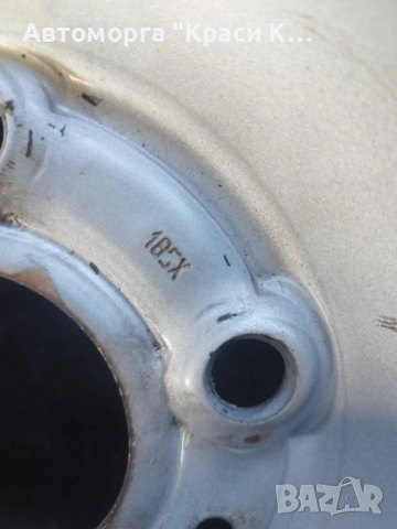 железни джанти за Дачия Дъстър 5х114.3 ет50 16с 215 65 2015г с гуми 7мм грайфер, снимка 4 - Части - 53697462