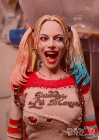 ХОТ ТОЙС ХАРЛИ КЛУИН 1/6 СКАЛА/ HOT TOYS HARLEY QUINN 1/6 SCALA, снимка 3 - Колекции - 55973495