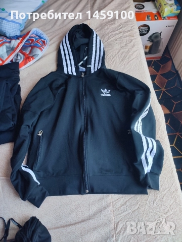 дамски екип Адидас , снимка 2 - Спортни екипи - 52531447